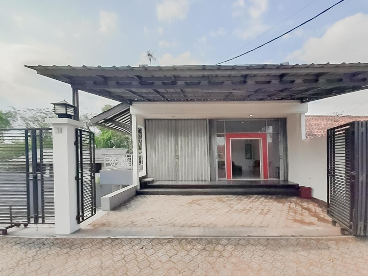 Wisma Asri Syariah Majalengka Redpartner Dawuhan المظهر الخارجي الصورة